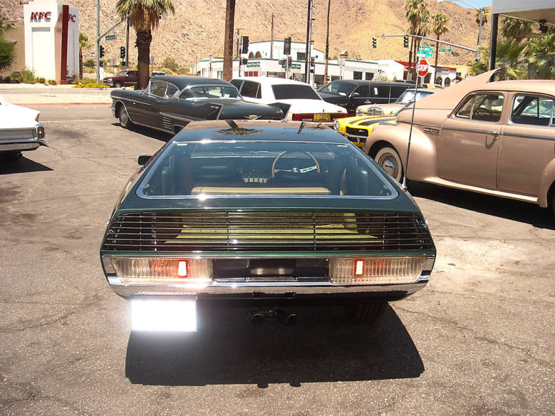 Illustration for article titled Horizontally-split rear windows on non-hybrids (photo heavy, content warning: Azteks, Murano CrossCab)